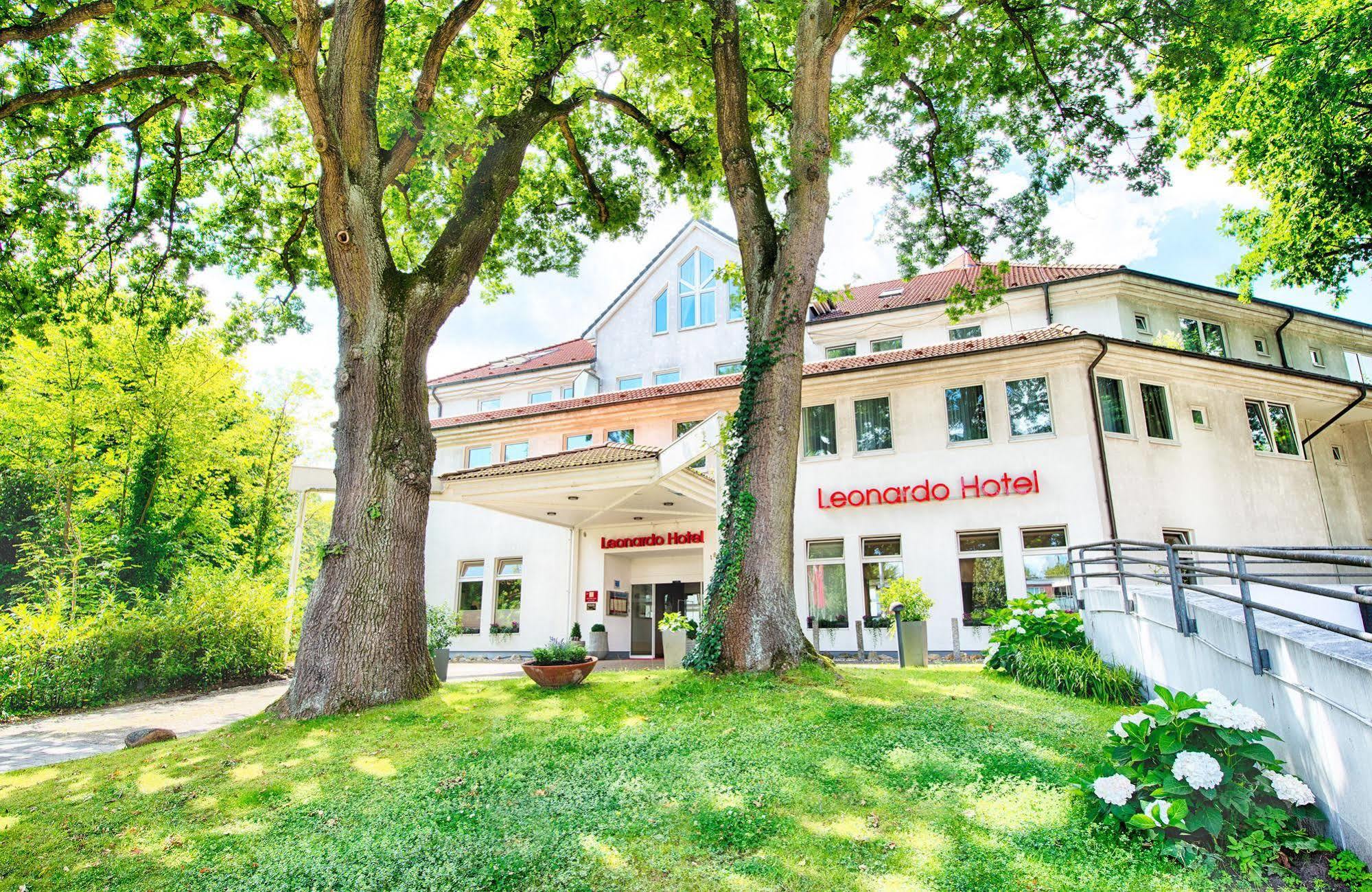 Leonardo Hotel Hamburg Airport Exterior photo